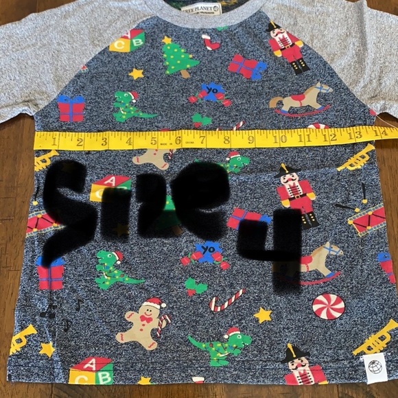 Free Planet Christmas T-Shirt - Picture 7 of 8
